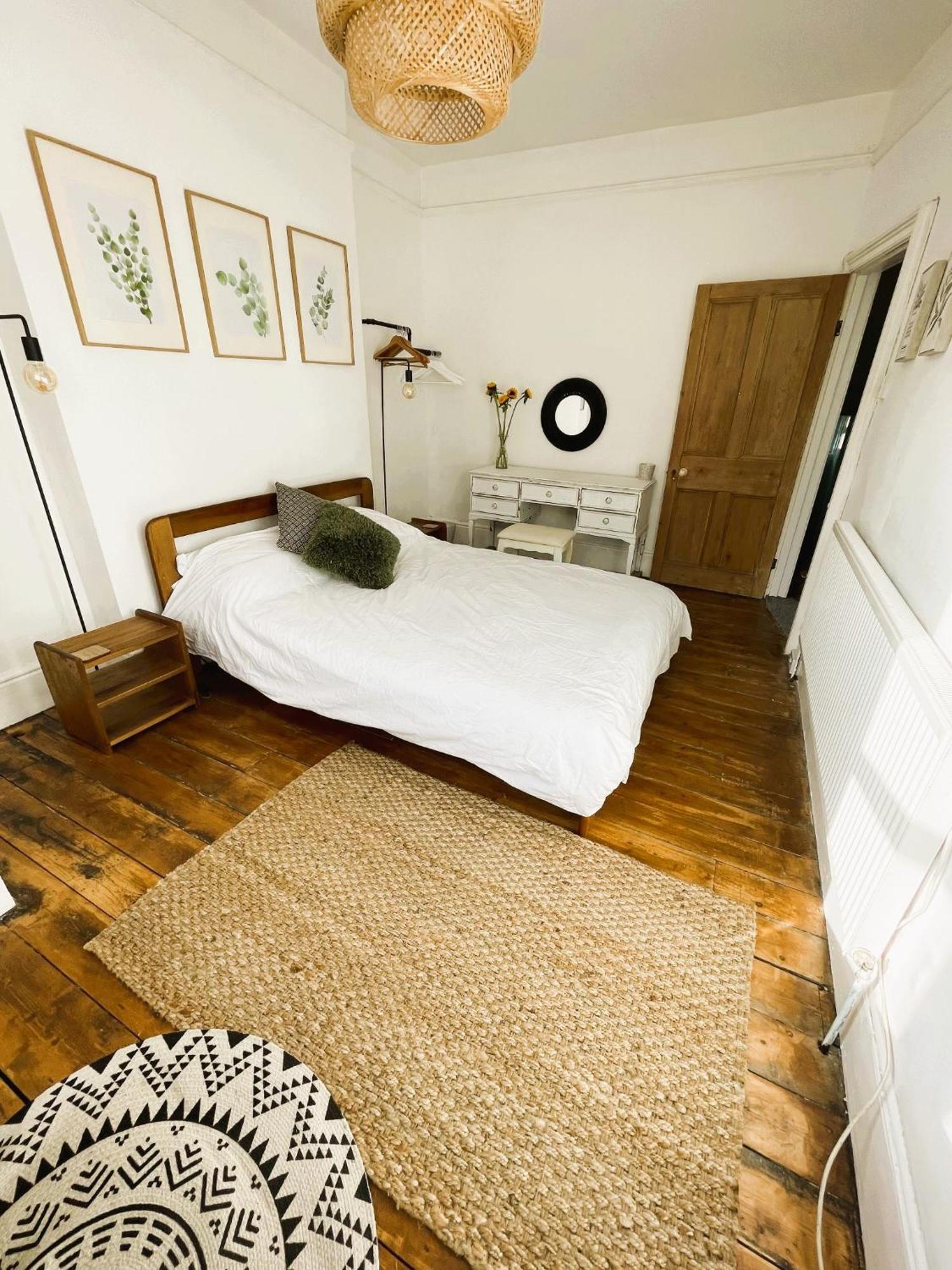 Stylish 5-Bedroom House Near Tunnels Beach Ilfracombe Kültér fotó